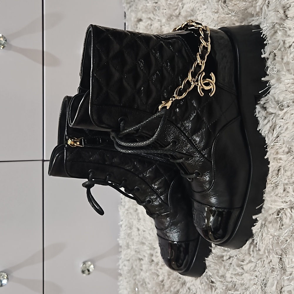 Auth CHANEL combat boots - Picture 2 of 10